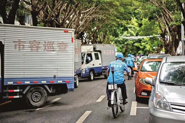  首批100辆警用自行车上岗 新安街道采购300辆警用自行车助力“亮剑行动” 