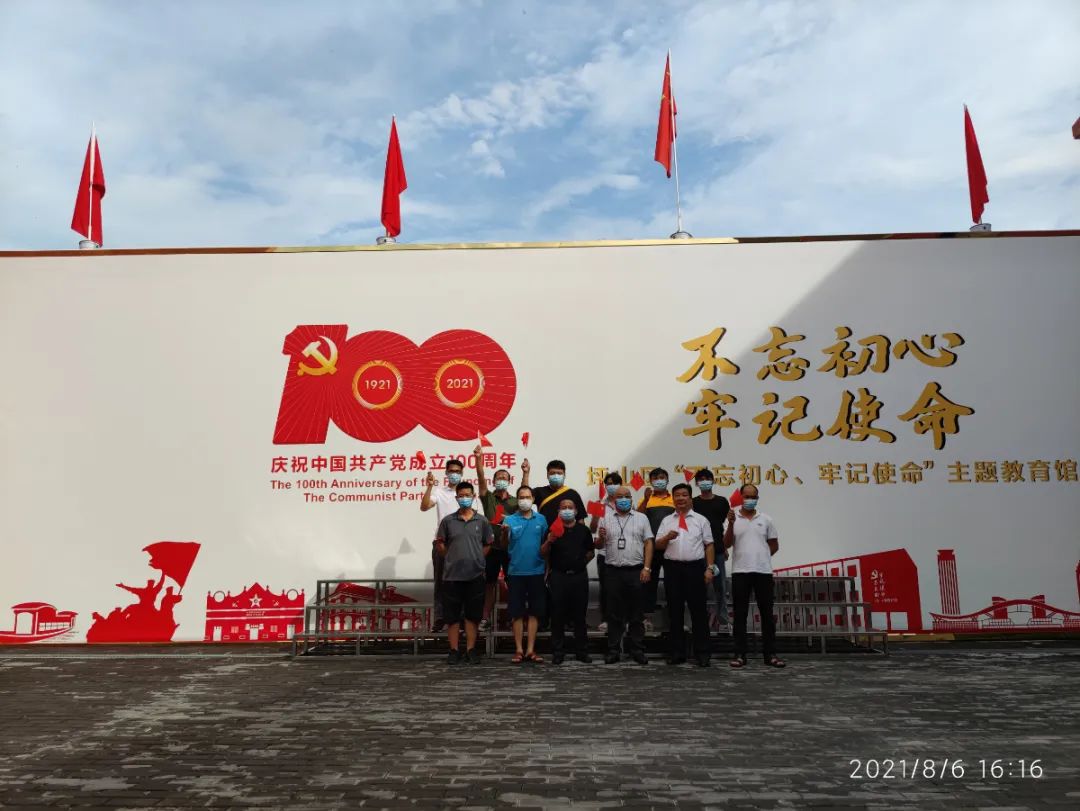 坪山这场关爱活动，让快递小哥们倍感幸福！