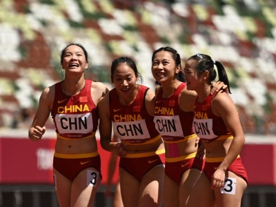 好样的！中国队获田径女子4×100米接力决赛第6名