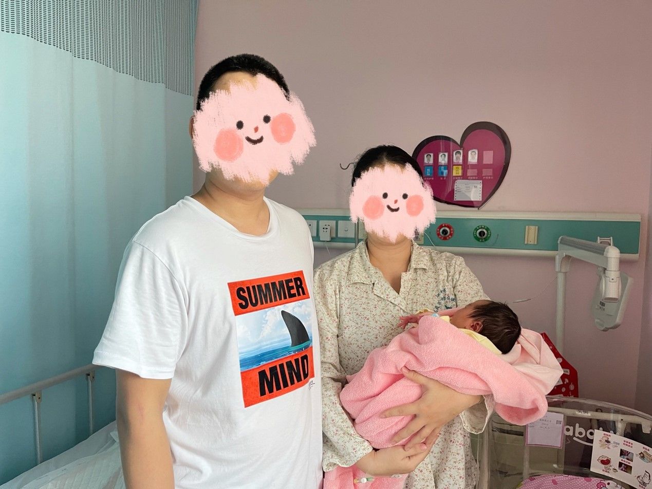 3分钟，臀位宝宝成功“转正”了 龙岗妇幼医生妙手臀位外倒转术可助孕妇顺产