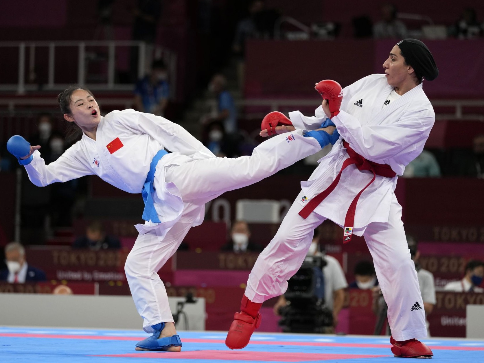 这个女神很能打！龚莉拿下女子空手道61公斤以上级铜牌