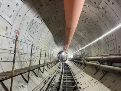 地铁12号线工程顺利“穿海” 为深圳轨道交通首个下穿海域盾构隧道