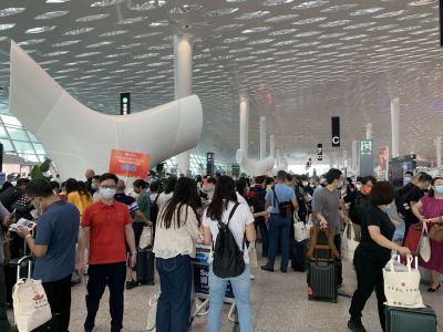 8月25日恢复跨省团队游，当天南航深圳保障出港旅客9000人次