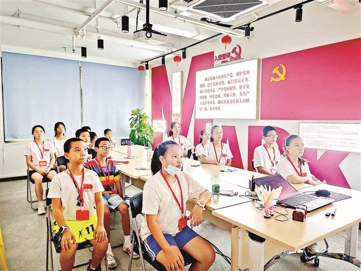 玉塘少年争当红色基因传承者