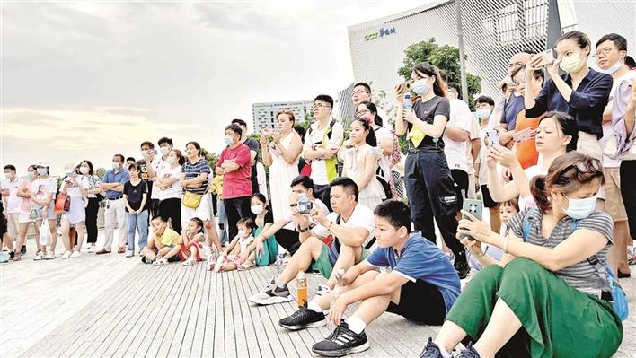 花园奇妙音乐下午茶亮相欢乐港湾