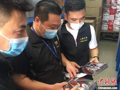 万代代工厂遇“内鬼”，奥特曼玩具遭仿冒，上海警方6天破案