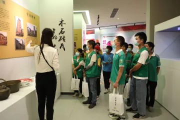 快递外卖小哥们有了组织有了“家”，光明街道成立快递物流行业党组织、外卖行业团组织