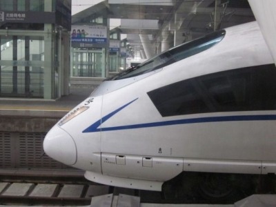 广州南站开往重庆成都等方向部分列车临时停运，可全额退票