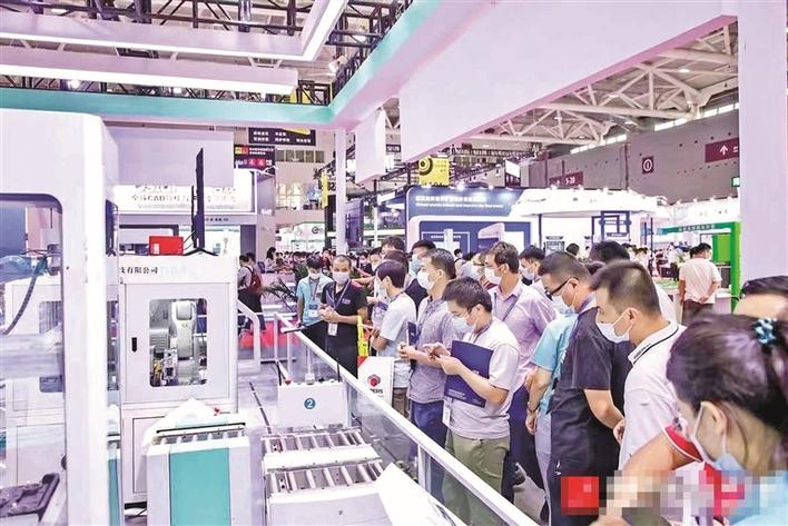 2021华南国际工业博览会在宝安开幕