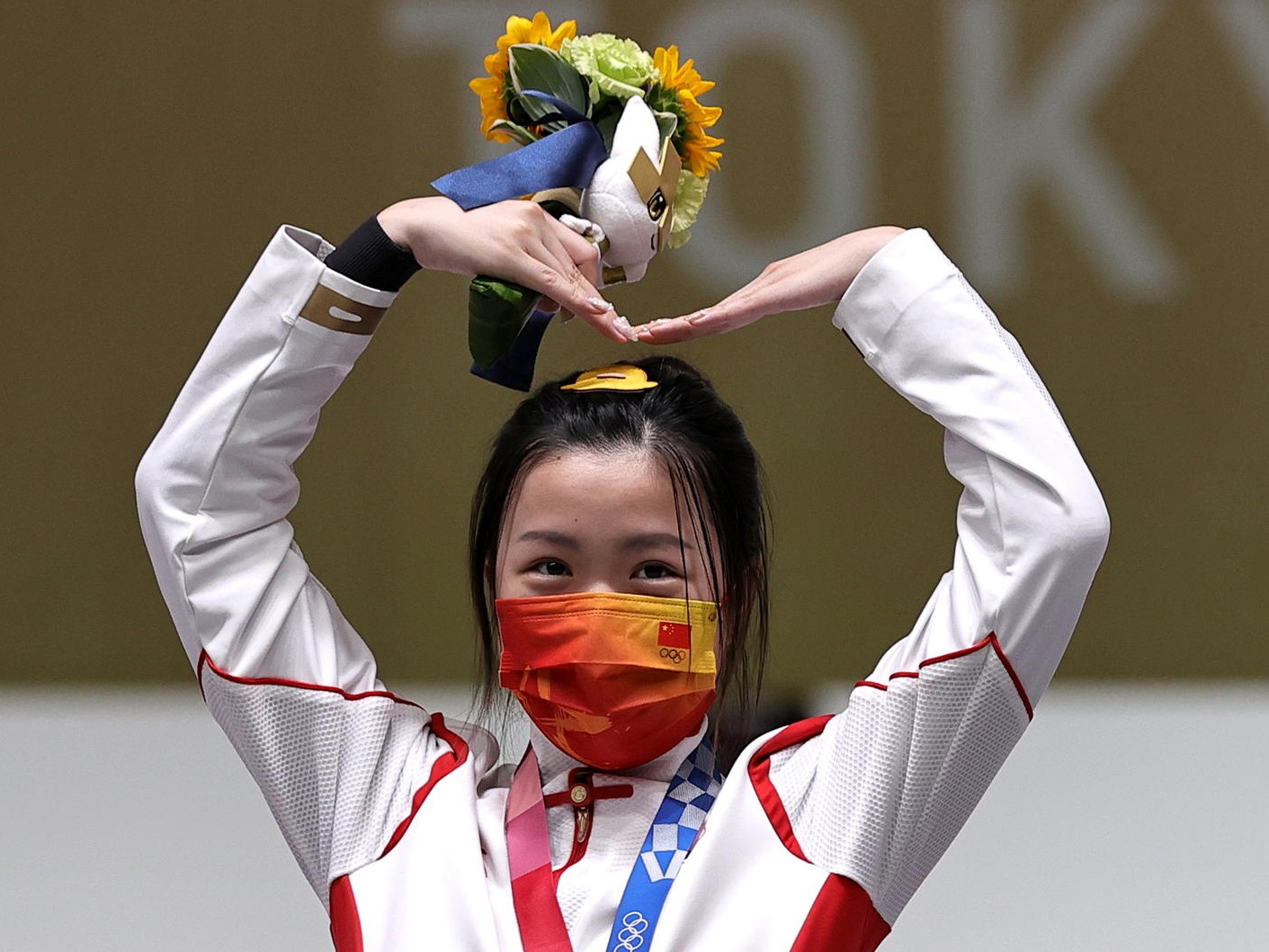 杨倩奥运后已官宣五个代言，体育明星“丰收季”到了？ 