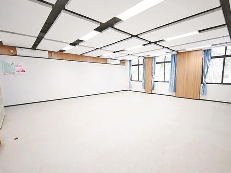 荒地变学校 仅用90天