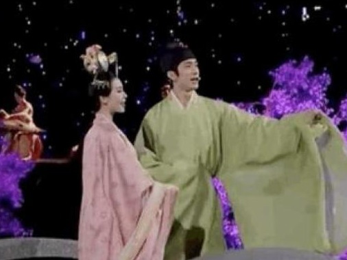 精彩破圈：总台秋晚如约开启，全球网友盛赞唯美走心