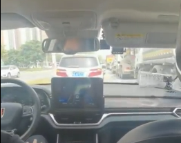 走！和记者一起去体验百度L4级共享无人车
