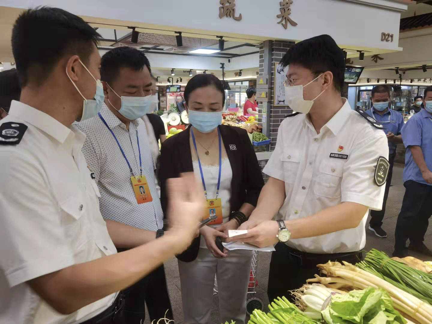 宝安区政协特约监督小组到宝安市场监管局调研