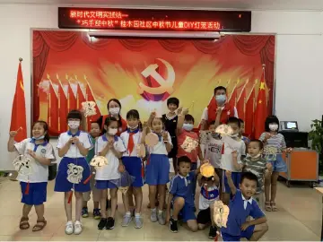 “巧手迎中秋”桂园街道桂木园社区开展中秋儿童DIY灯笼活动
