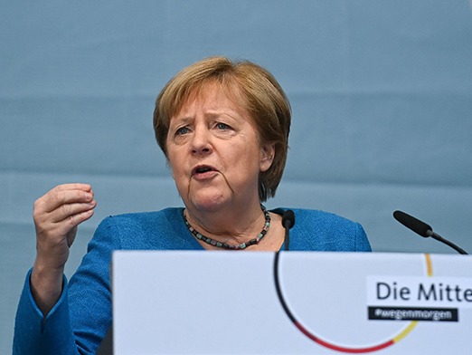 默克尔警告选民：左翼倾向或将使德国的未来“岌岌可危” 