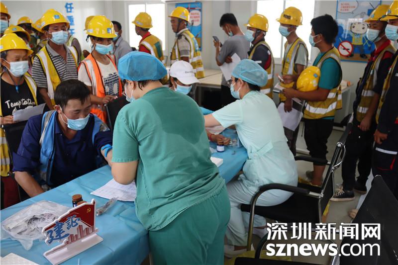 我为群众办实事 | 体检服务进工地 为工友撑起“健康保护伞”