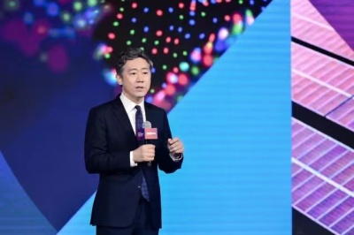 李稻葵出席2021联想创新科技大会：中国经济未来升级在于第四产业