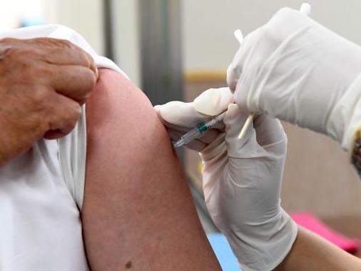 国家卫健委：全国新冠疫苗接种总人数超11亿