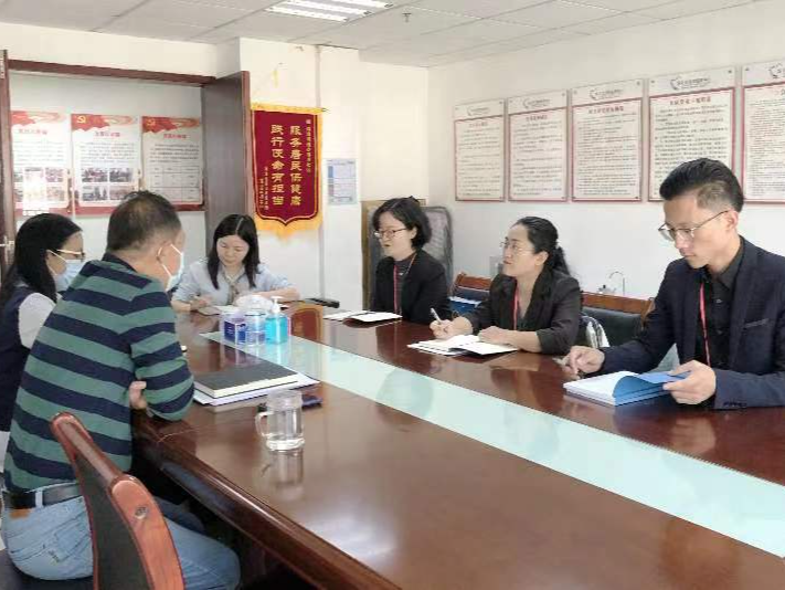 “回家报个到”南澳人大代表进站驻家