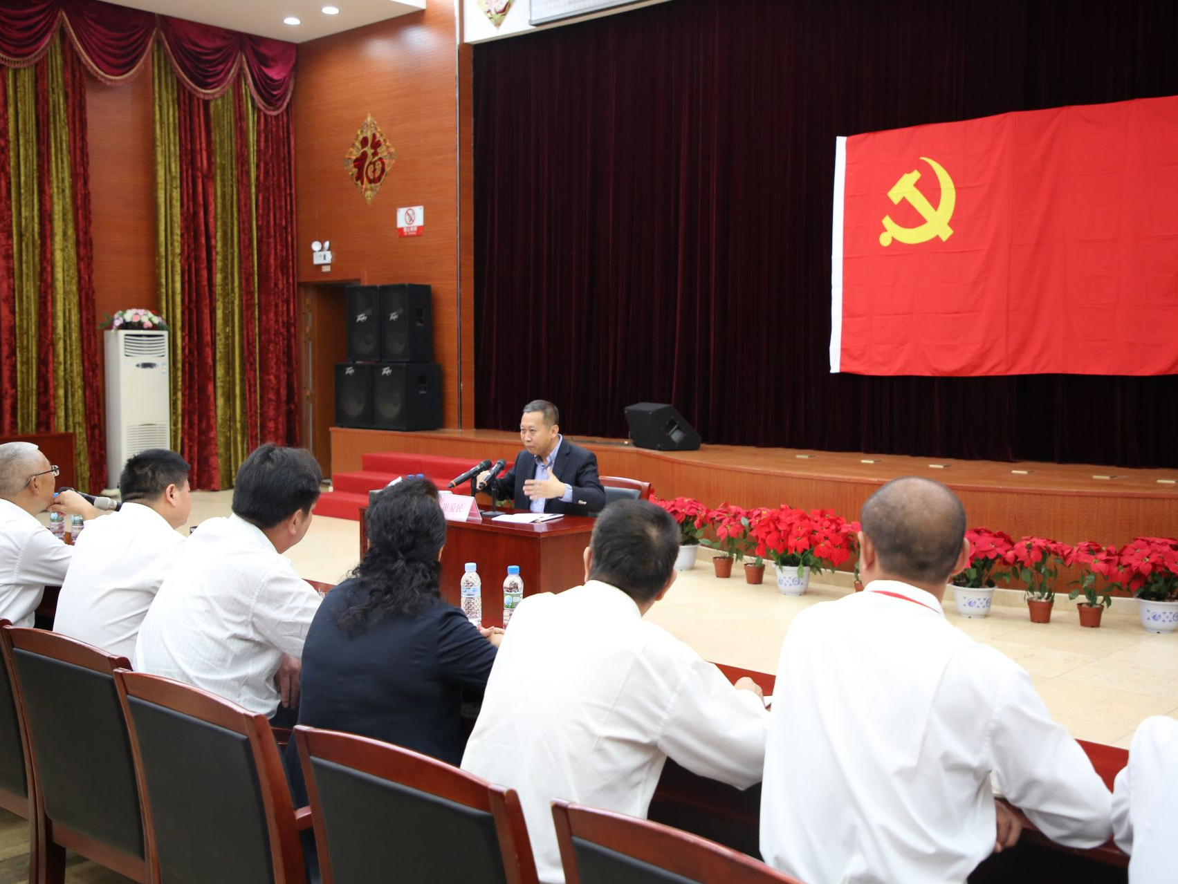 建设队伍 | 打造“四型”驻外党员干部队伍，培育践行“一带一路”倡议先锋力量