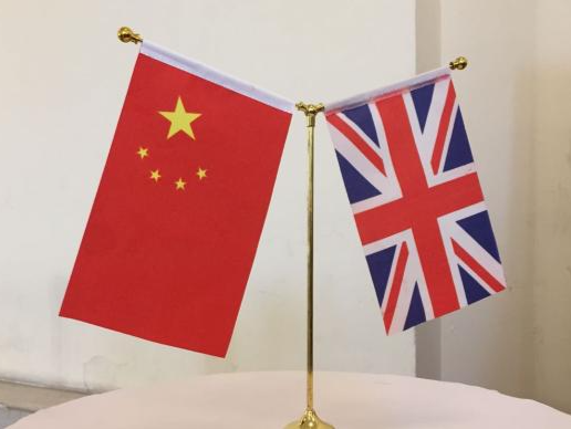 王毅：中方反对英美澳核潜艇协议，敦促英方慎重处理三思而行