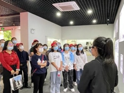 龙城新联社区组织团员青年开展红色教育学习活动