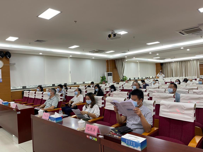 推进全面依法治国 | 宝龙街道举办“学习习近平法治思想”专题宣讲会  