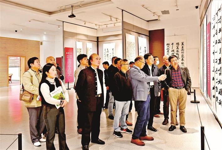 深圳书法问道徽皖交流展开幕  
