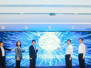 农行深圳书城联名信用卡正式推出