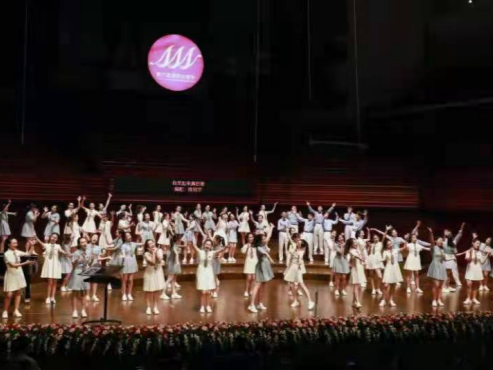 深圳中学金钟少年合唱团亮相深圳合唱节