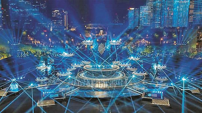 专访深圳大型晚会背后“灵魂人物”夏枫：追寻见证一座城市的魅力与创新
