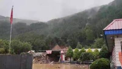 临汾四名交警因山体滑坡遇难，此前连日降雨当地曾发灾害预警