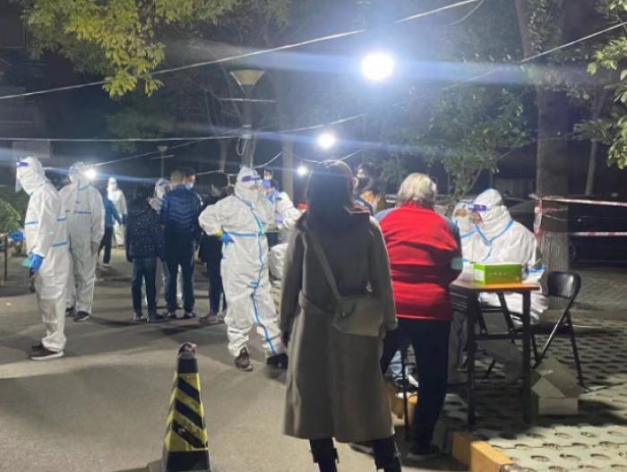 只进不出、全员核酸！北京朝阳区一小区临时管控