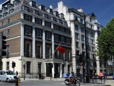 中国驻英国使馆发言人敦促英方，停止利用涉港问题进行政治操弄