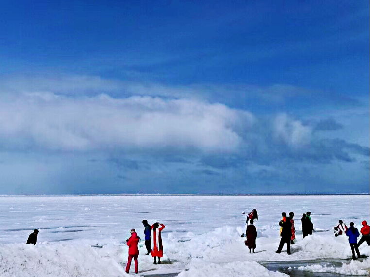 雪山温泉里体验圣洁拉萨  拉萨冬季旅游巡回促销推介会在深举行