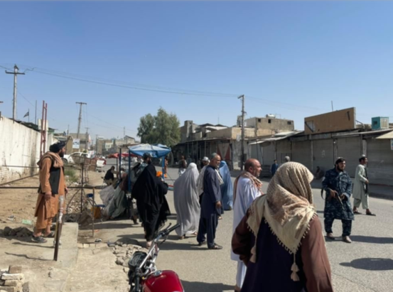 外媒：阿富汗坎大哈清真寺发生爆炸，至少32人死亡