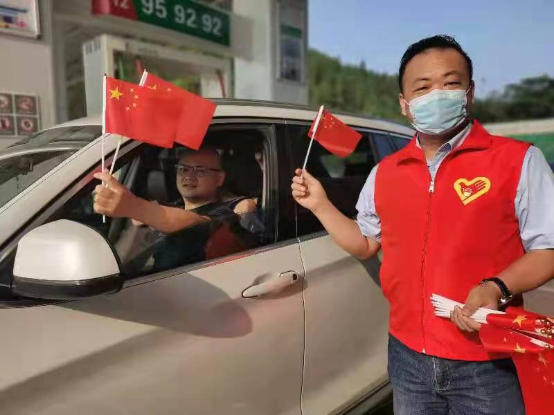 国庆，我们一直在加油！