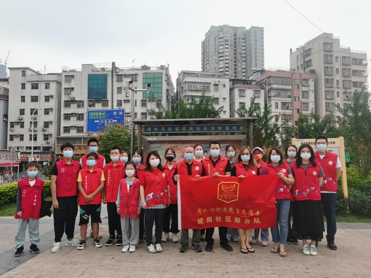党群参与共建 罗湖区坭岗社区开展防疫宣传          