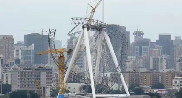 福州在建摩天轮事故通报：安装过程中外围轮毂脱落 无人员伤亡