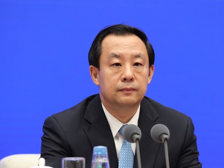 自然资源部部长陆昊谈耕地保护：红线虽已守住，形势依然严峻