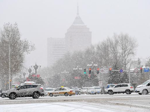 吉林省发布暴雪蓝色预警：长春吉林长白山有大到暴雪