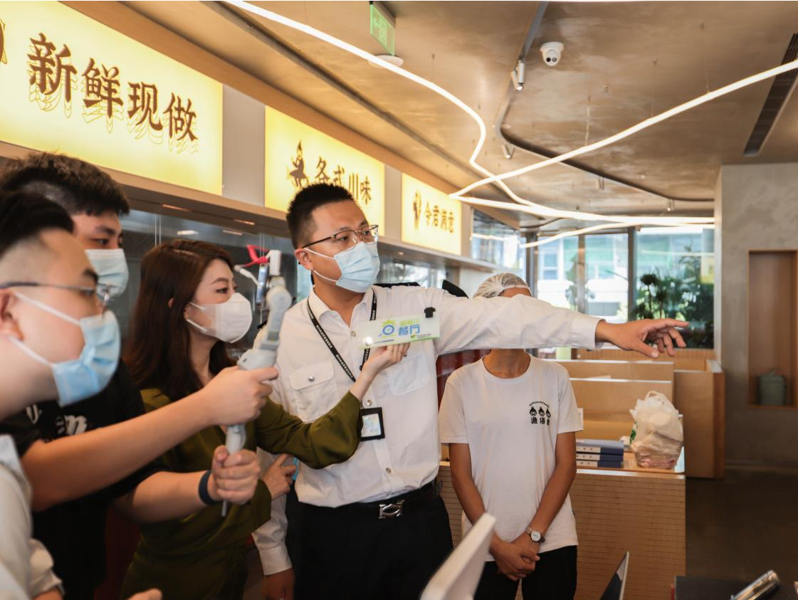 星期三查餐厅 | 宝安网红打卡地的食品安全过关不？现场检查告诉你答案！