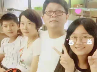 两岸生活丨台湾青年自豪秀出居住证，“为生活带来了太多便利”