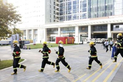航城以演促练为高层建筑消防安全护航