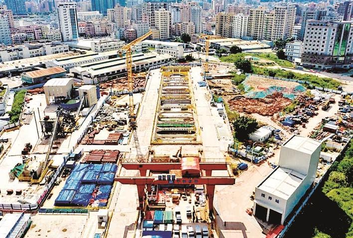 13号线二期（北延）下村站主体结构封顶 标志着深圳地铁四期调整工程建设翻开新篇章