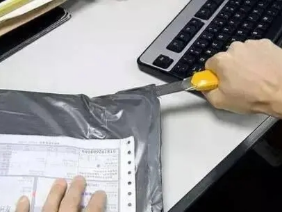 “双十一”快递怎样拆才安全？深圳市疾控中心专家：做好手卫生是关键
