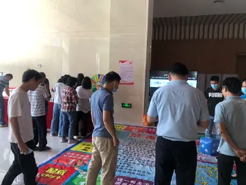 寓教于乐 新湖街道开展禁毒宣传活动