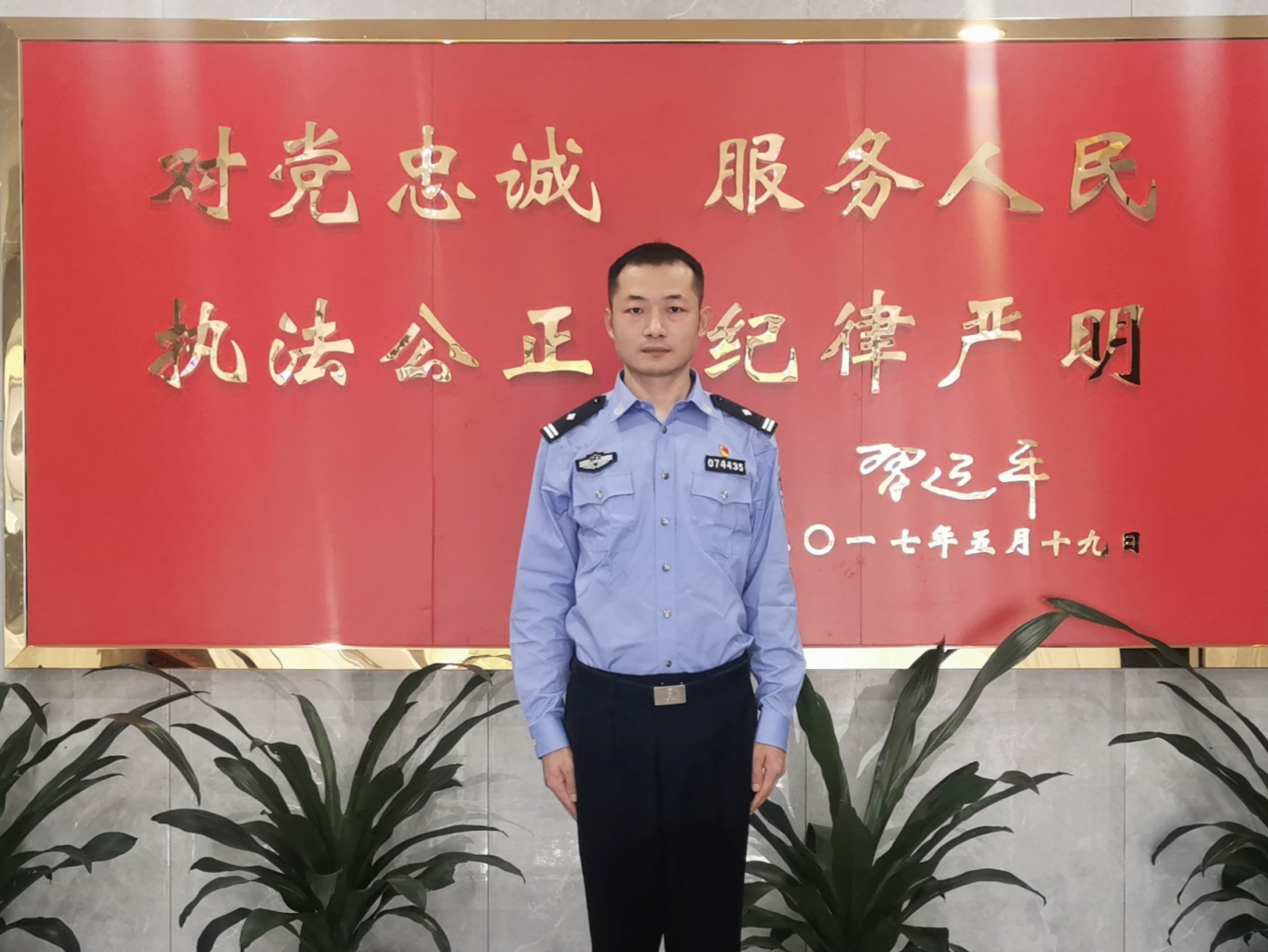 双区卫士丨陈康：重拳打击护平安，人性执法显温情