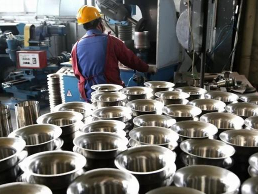 10月工业生产者出厂价格同比涨13.5%，环比涨2.5%